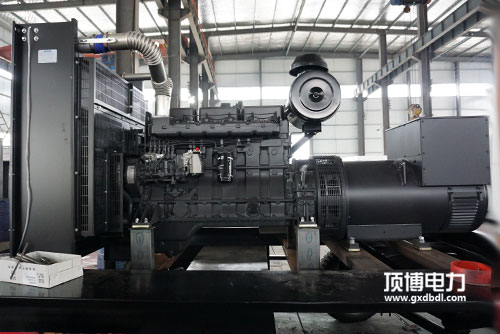 你知道发电机的历史吗?这些类型广西顶博发电机组制造得认识